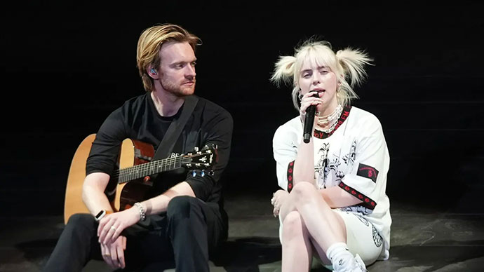 OWC Billie Eilish and Guitarist